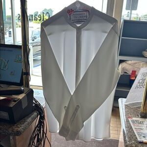 Perry Ellis White Dress Shirt with V-Pleat Detail